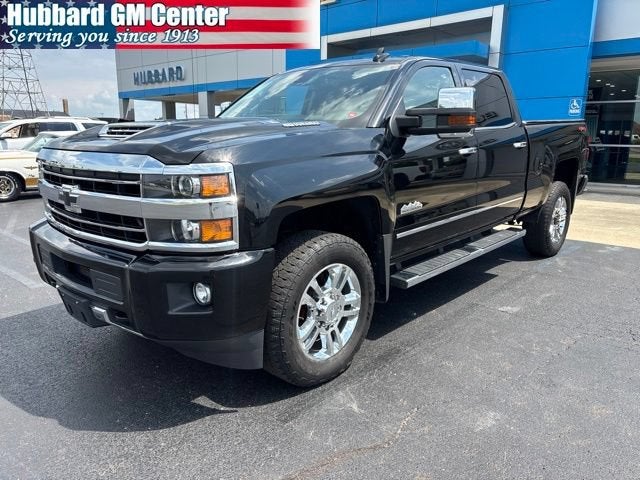 2019 Chevrolet Silverado 2500 HD High Country in Black — front three-quarter view